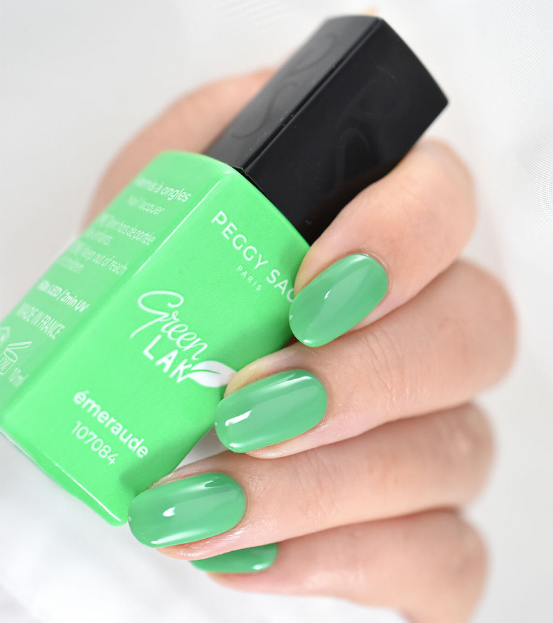 Green LAK Nagellack - émeraude